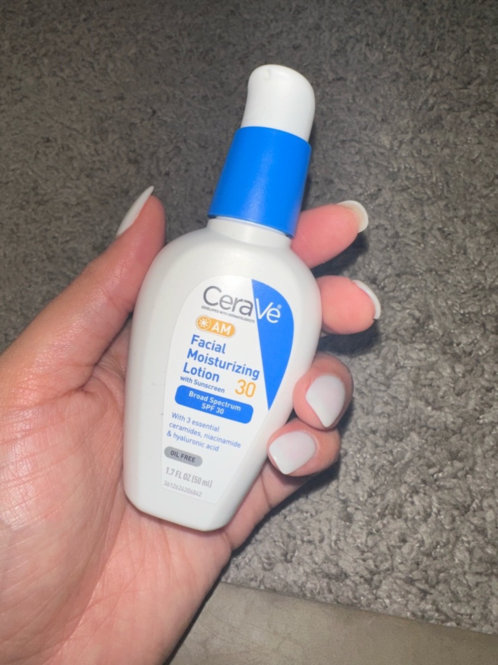Cerave AM Facial Moisturizing Lotion SPF 30 - White/Blue